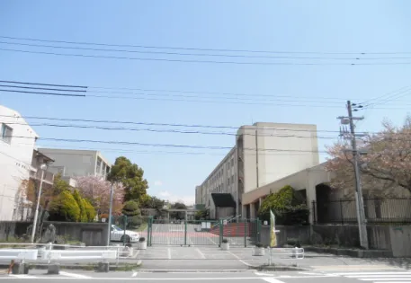 Nagasaka Junior High School