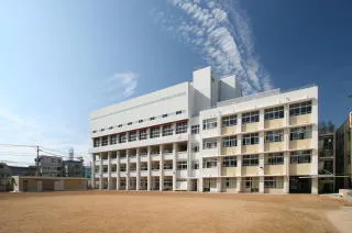 Higashi Nada Elementary School