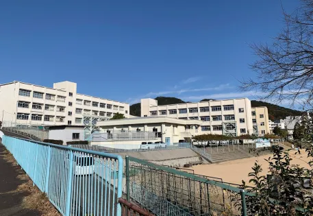 Takakura Junior High School